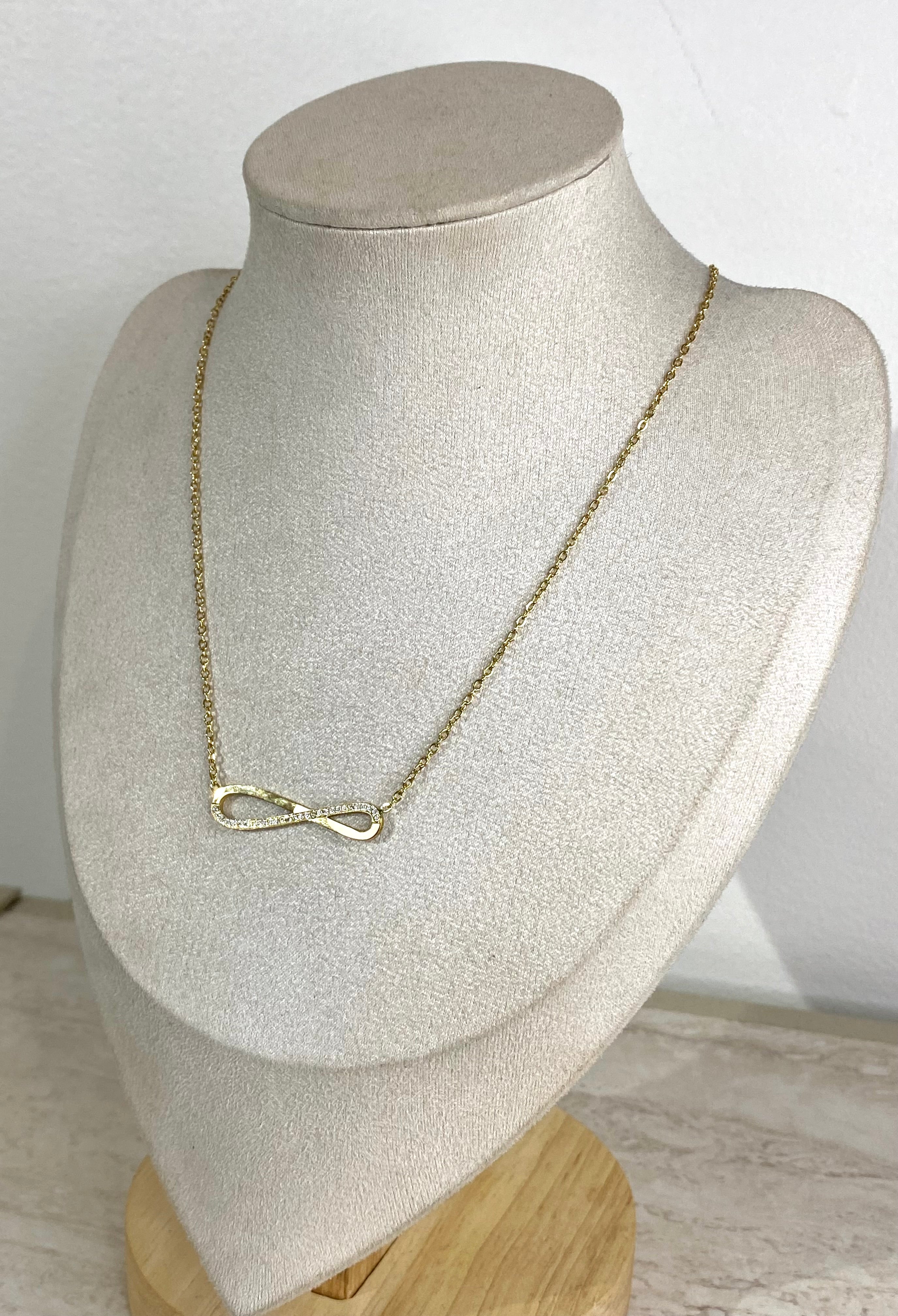 Collier Infinity